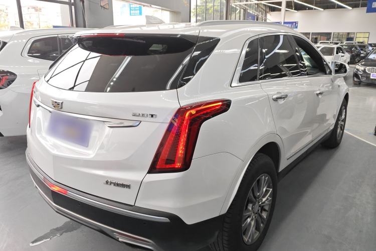Used Cadillac XT5 2020 28T Luxury Version Rear Right 45 Deg