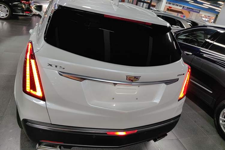 Used Cadillac XT5 2020 28T Tech Edition Rear