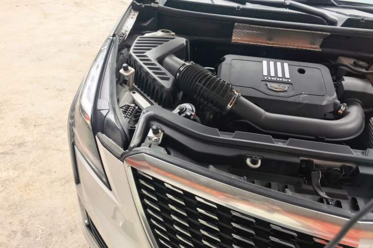 Used Cadillac XT5 2020 28T Luxury Version Right Front Headlight