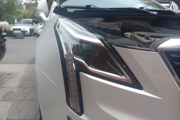 Used Cadillac XT5 2020 Revised Version 28T Luxury Edition Right Front Headlight