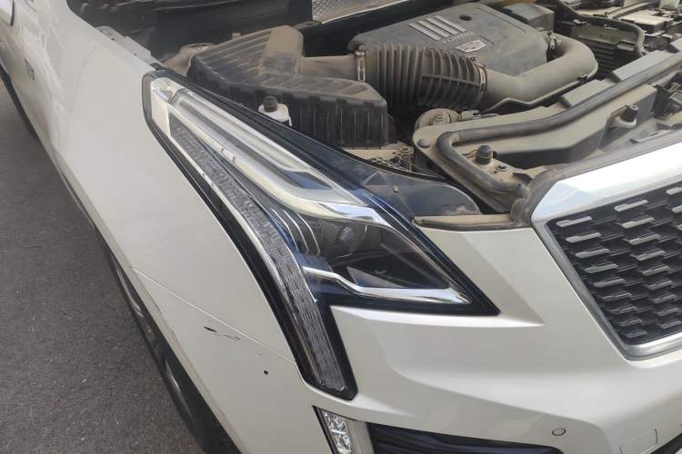 Used Cadillac XT5 2020 Revised Version 28T Luxury Edition Right Front Headlight