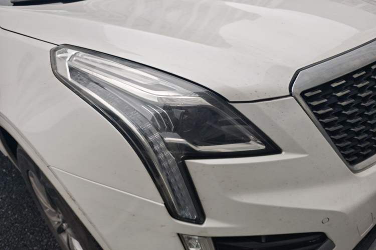 Used Cadillac XT5 2020 28T Four-Wheel Drive Luxury Version Right Front Headlight