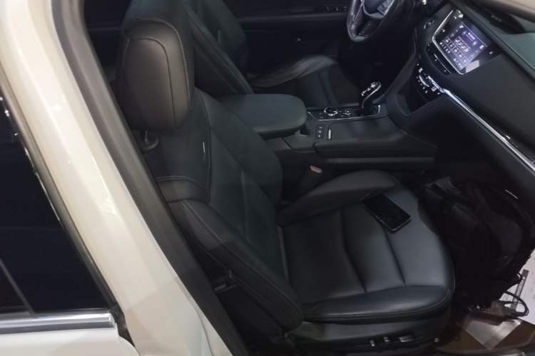 Used Cadillac XT5 2020 28T Four-Wheel Drive Luxury Version Right Front Seat