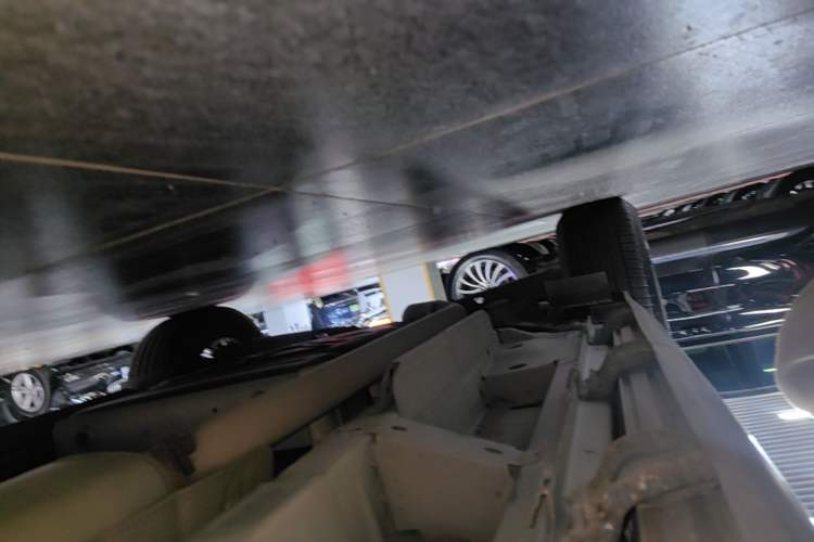 Used Cadillac XT5 2020 Revised Version 28T Luxury Edition Right Side Sill