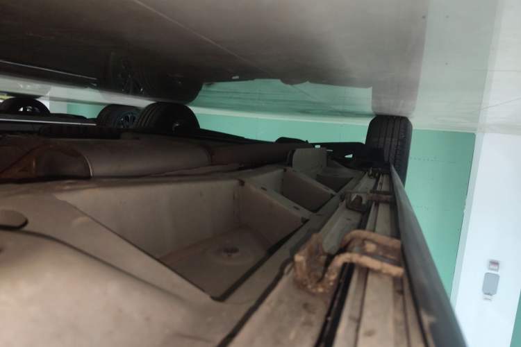 Used Cadillac XT5 2020 Revised Version 28T Luxury Edition Right Side Sill