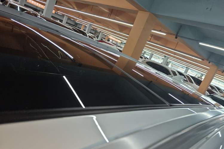 Used Cadillac XT5 2020 28T Luxury Version Roof
