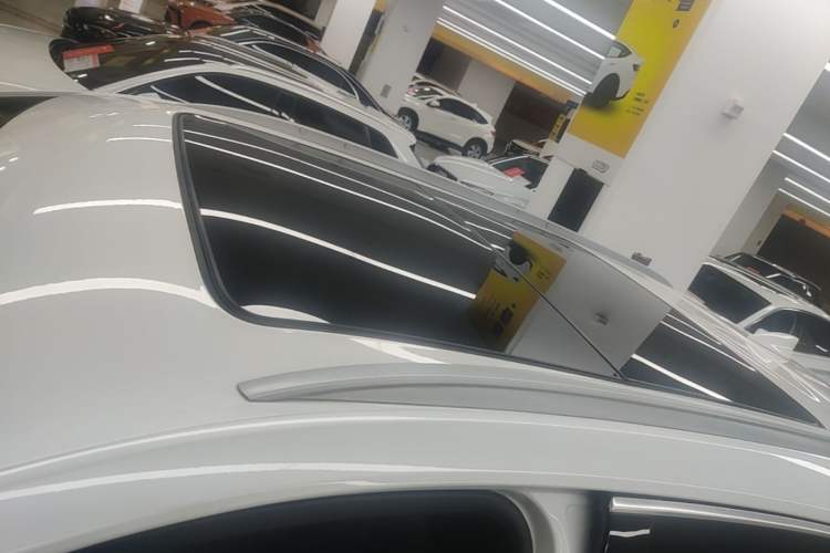 Used Cadillac XT5 2020 Revised Version 28T Luxury Edition Roof