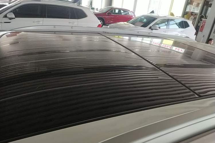 Used Cadillac XT5 2020 Revised Version 28T Luxury Edition Roof