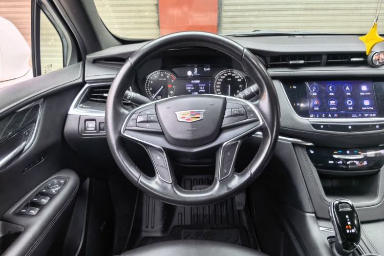 Used Cadillac XT5 2020 28T Luxury Version Steering Wheel