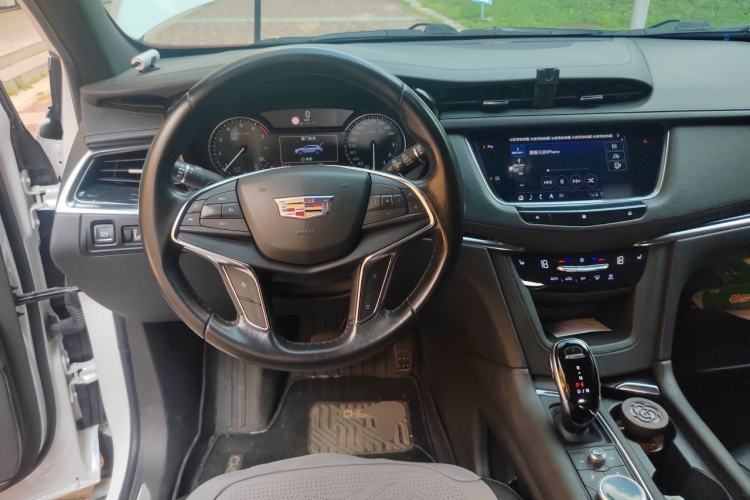 Used Cadillac XT5 2020 28T Four-Wheel Drive Luxury Version Steering Wheel