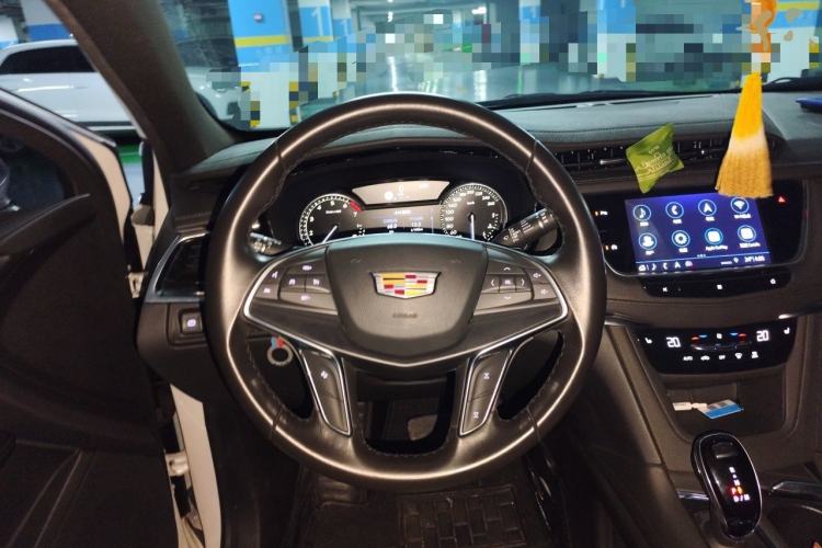 Used Cadillac XT5 2020 28T Luxury Version Steering Wheel