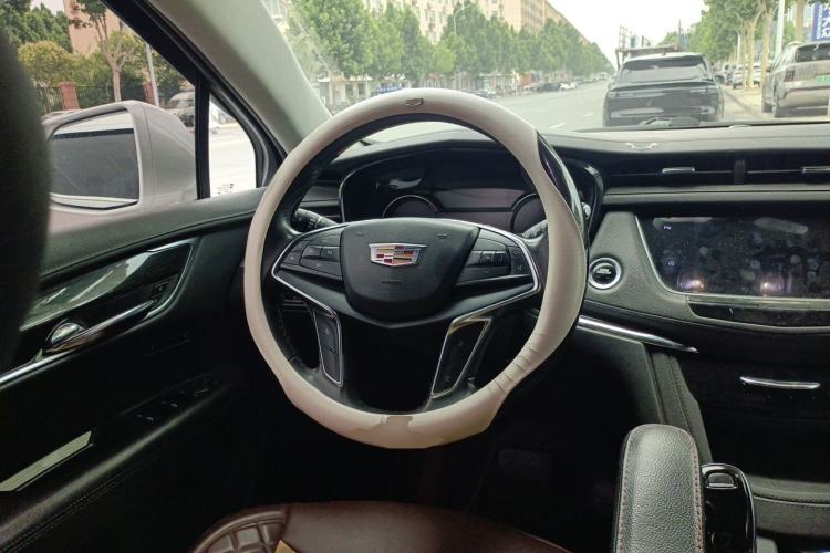 Used Cadillac XT5 2020 Revised Version 28T Luxury Edition Steering Wheel
