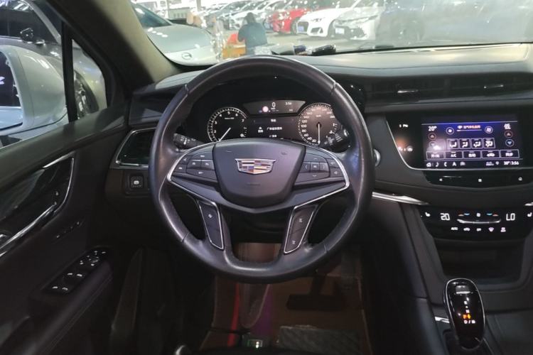 Used Cadillac XT5 2020 28T Four-Wheel Drive Luxury Version Steering Wheel