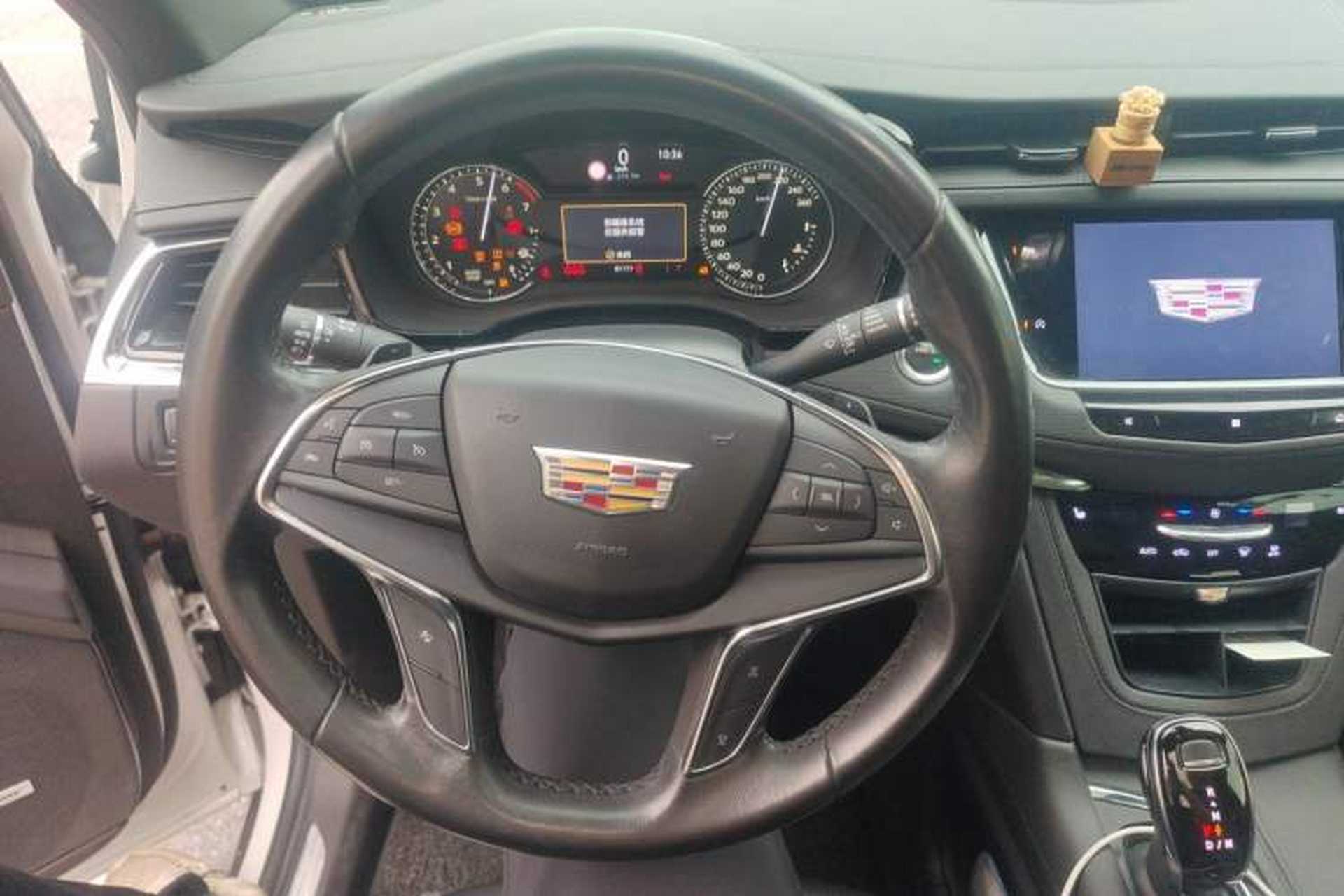 Used Cadillac XT5 2020 28T Luxury Version Steering Wheel