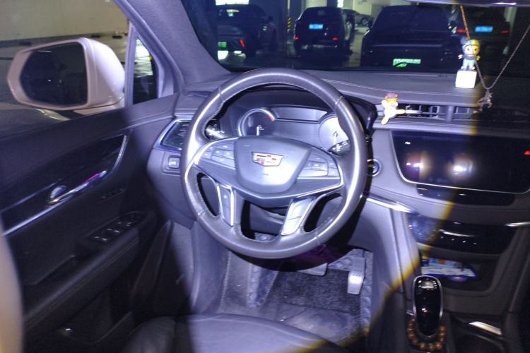 Used Cadillac XT5 2020 Revised Version 28T Luxury Edition Steering Wheel