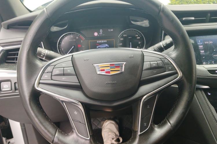 Used Cadillac XT5 2020 Revised Version 28T Luxury Edition Steering Wheel