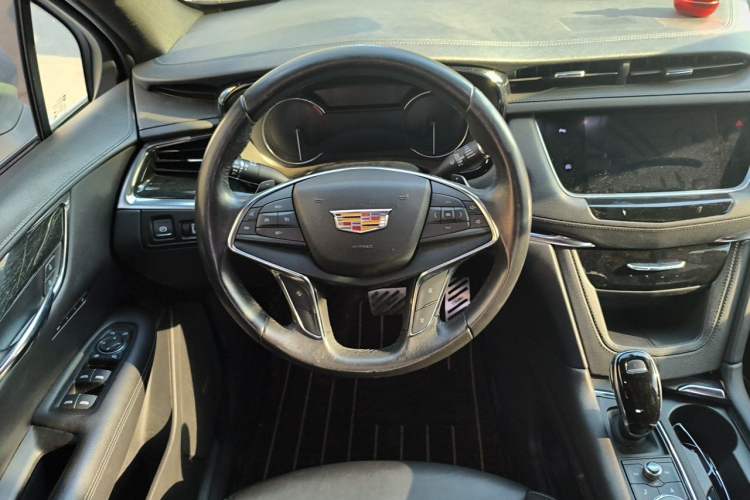 Used Cadillac XT5 2020 Revised Version 28T Luxury Edition Steering Wheel