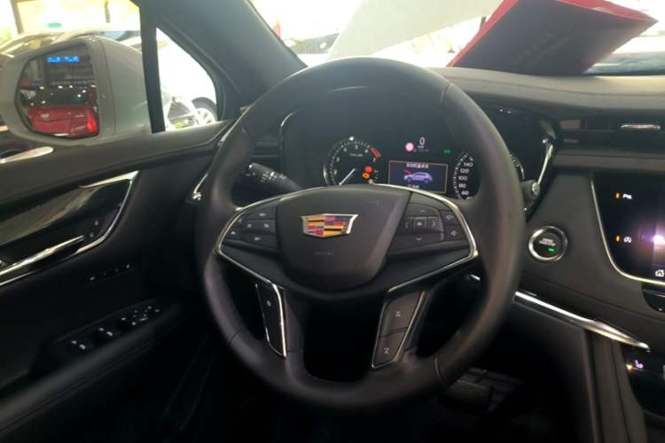 Used Cadillac XT5 2020 28T Four-Wheel Drive Luxury Version Steering Wheel