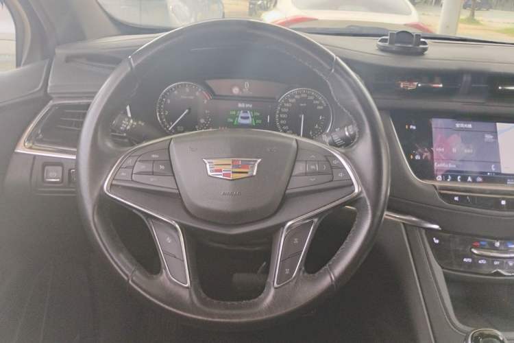 Used Cadillac XT5 2020 28T Luxury Version Steering Wheel
