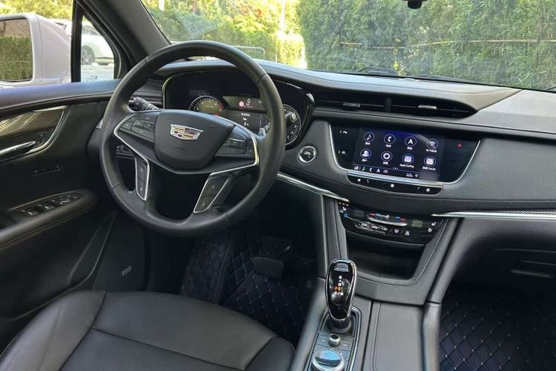 Used Cadillac XT5 2020 28T 4x4 Leading Sport Model Steering Wheel
