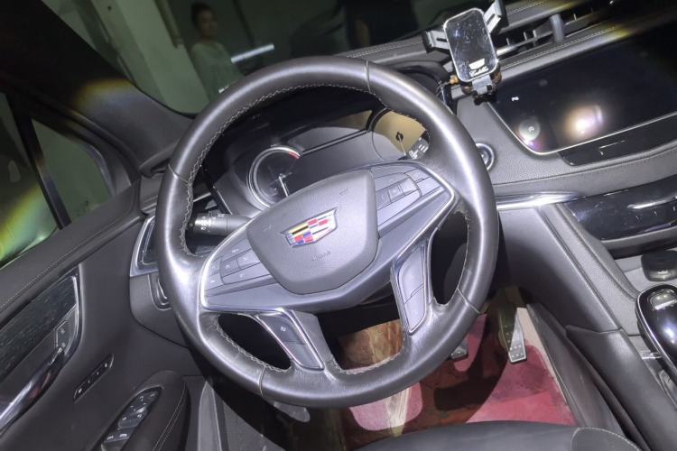 Used Cadillac XT5 2020 Revised Version 28T Luxury Edition Steering Wheel