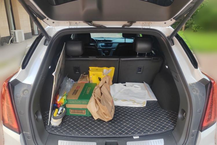 Used Cadillac XT5 2020 28T Four-Wheel Drive Luxury Version Trunk