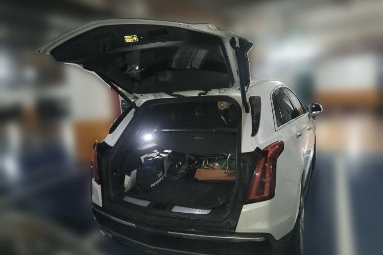 Used Cadillac XT5 2020 28T Four-Wheel Drive Luxury Version Trunk