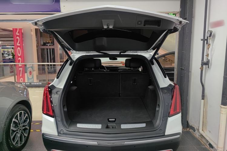 Used Cadillac XT5 2020 Revised Version 28T Luxury Edition Trunk