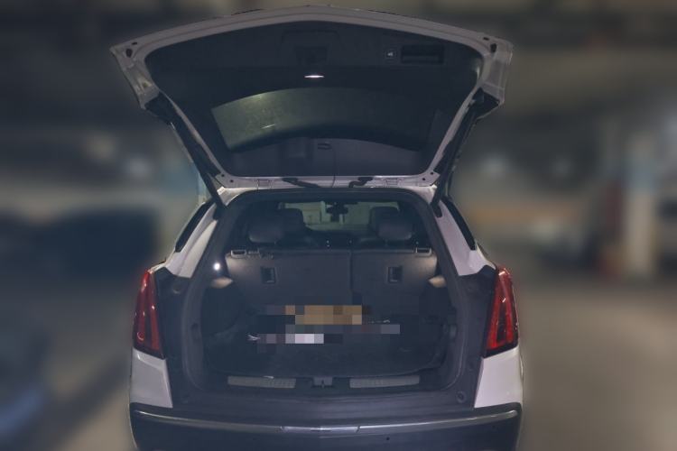 Used Cadillac XT5 2020 Revised Version 28T Luxury Edition Trunk