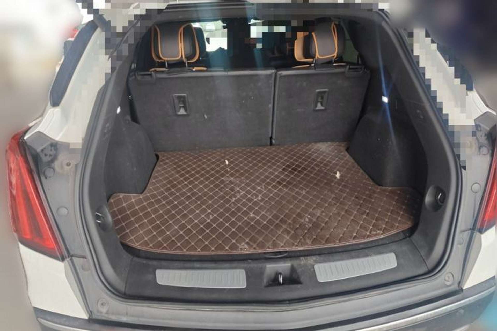 Used Cadillac XT5 2020 28T Luxury Version Trunk