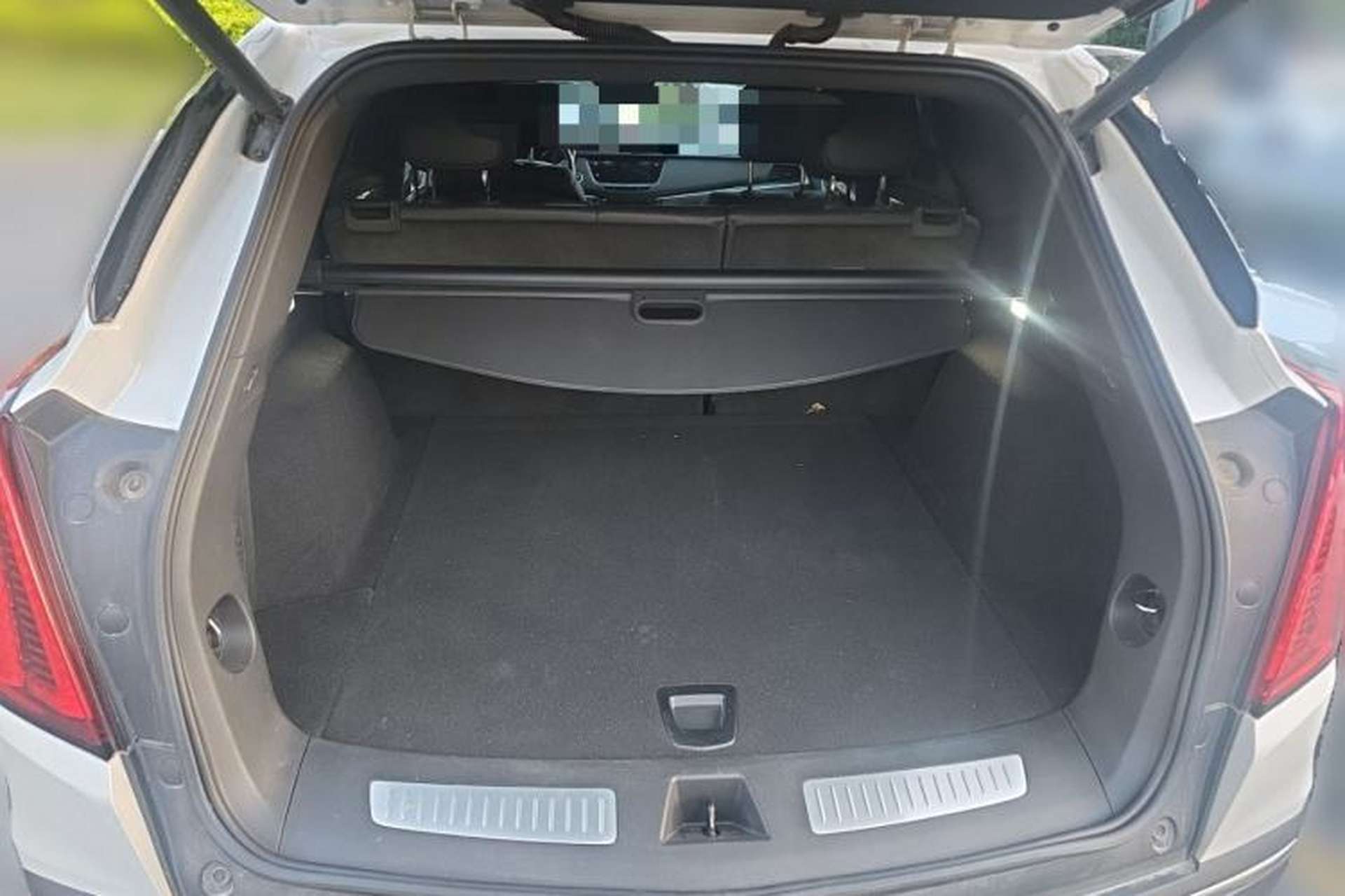 Used Cadillac XT5 2020 28T Luxury Version Trunk