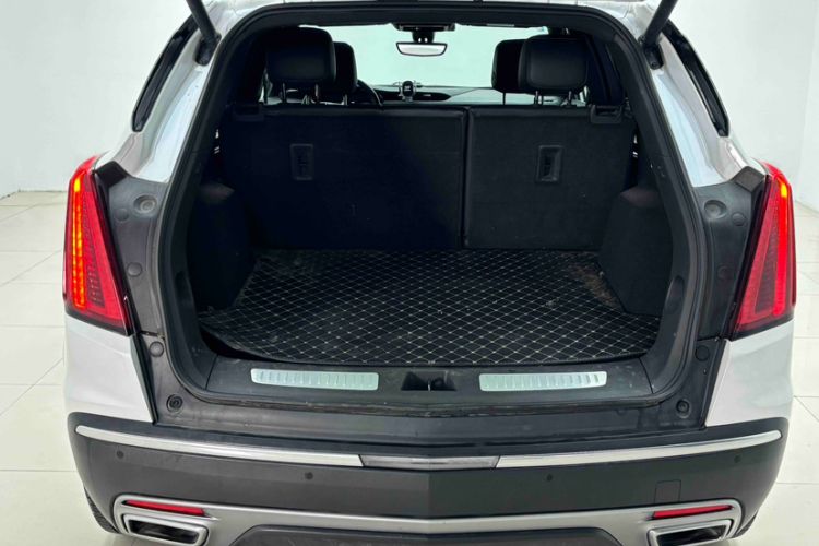 Used Cadillac XT5 2020 Revised Version 28T Luxury Edition Trunk