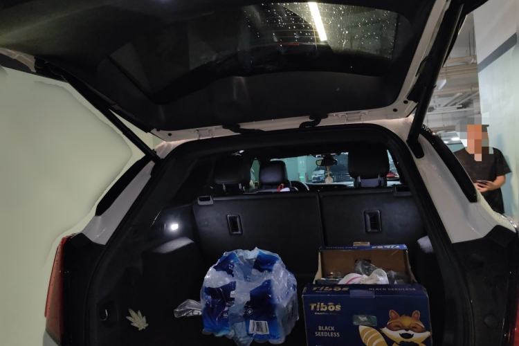 Used Cadillac XT5 2020 28T Luxury Version Trunk