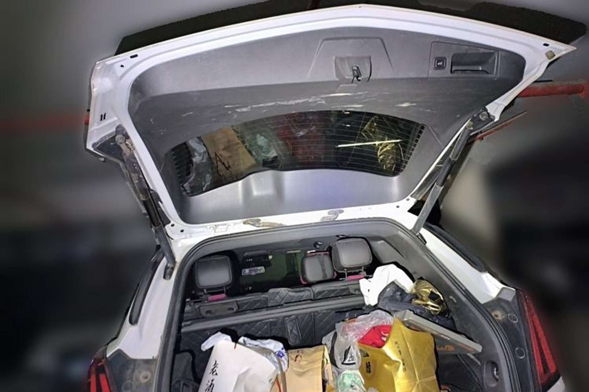 Used Cadillac XT5 2020 28T Luxury Version Trunk