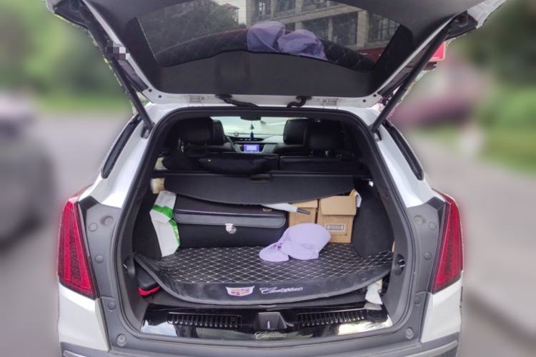 Used Cadillac XT5 2020 28T Luxury Version Trunk