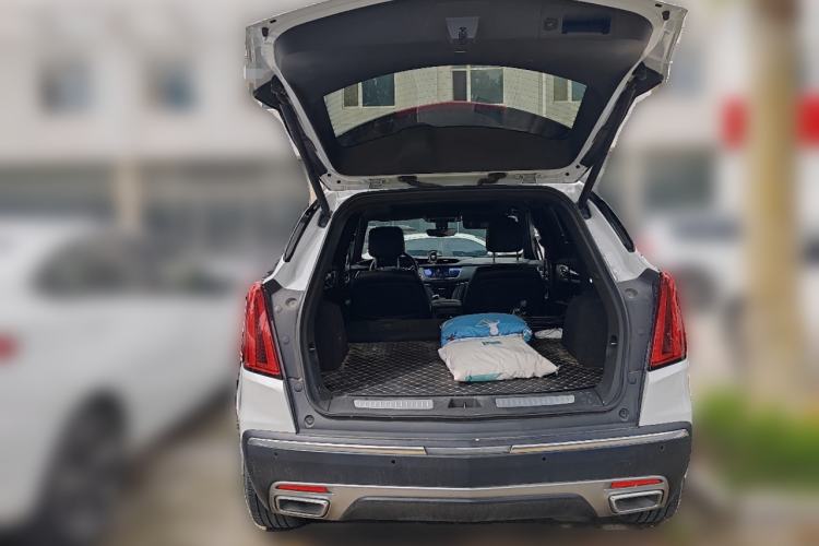 Used Cadillac XT5 2020 Revised Version 28T Luxury Edition Trunk