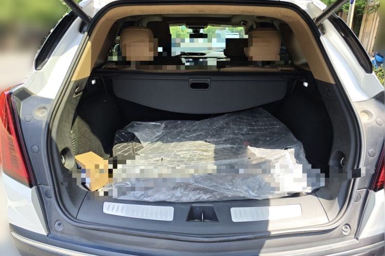 Used Cadillac XT5 2020 28T 4x4 Platinum Sport Edition Trunk