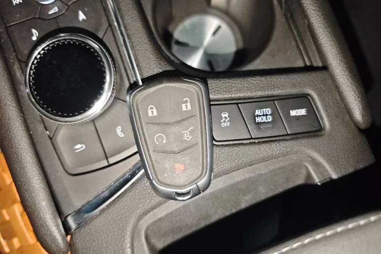 Used Cadillac XT5 2020 28T Luxury Version Vehicle Key