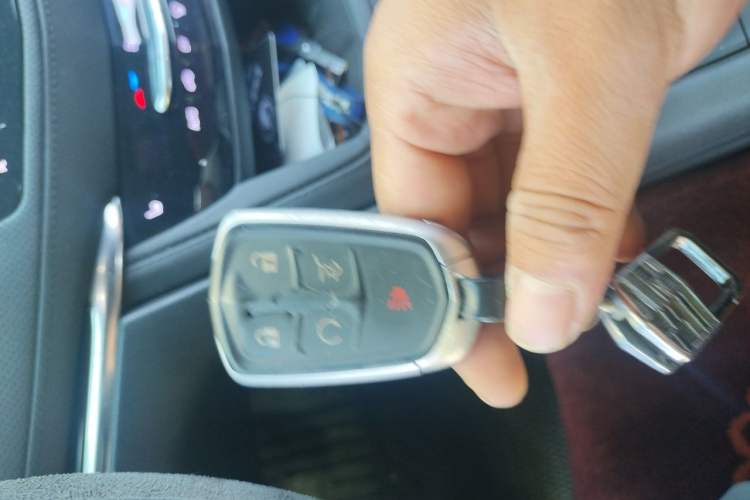 Used Cadillac XT5 2020 28T Luxury Version Vehicle Key
