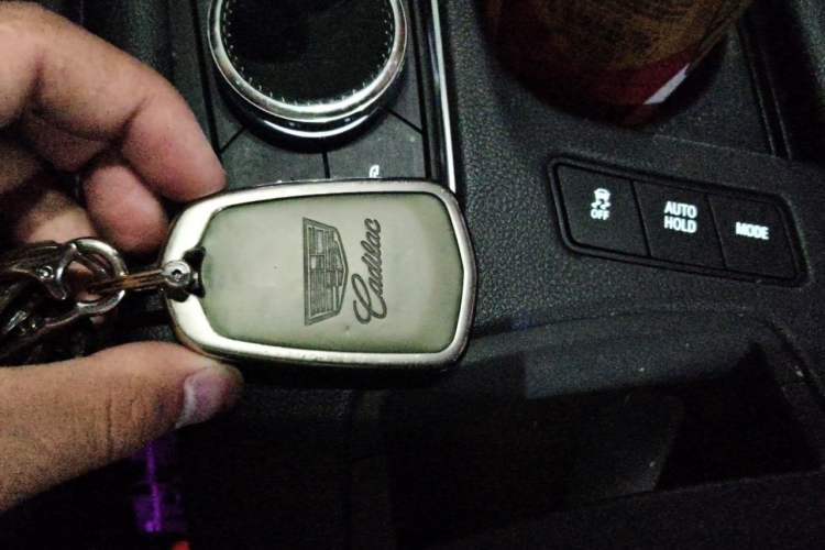 Used Cadillac XT5 2020 28T Luxury Version Vehicle Key