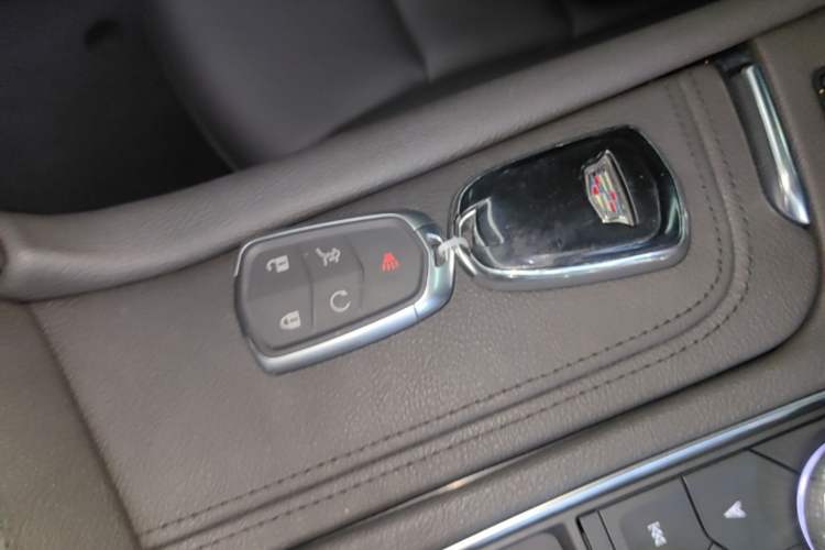 Used Cadillac XT5 2020 Revised Version 28T Luxury Edition Vehicle Key