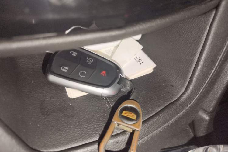 Used Cadillac XT5 2020 28T Luxury Version Vehicle Key