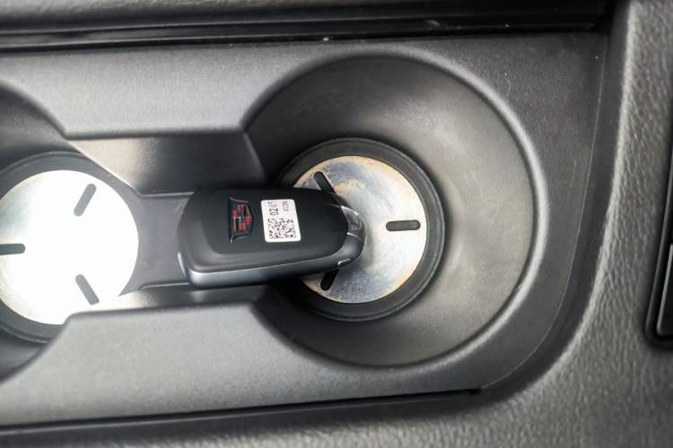 Used Cadillac XT5 2020 28T Luxury Version Vehicle Key