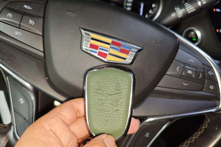 Used Cadillac XT5 2020 28T Luxury Version Vehicle Key