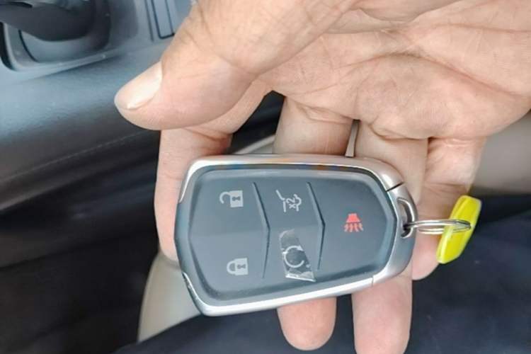 Used Cadillac XT5 2020 28T 4x4 Platinum Sport Edition Vehicle Key