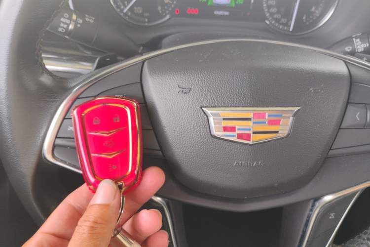 Used Cadillac XT5 2020 28T Luxury Version Vehicle Key