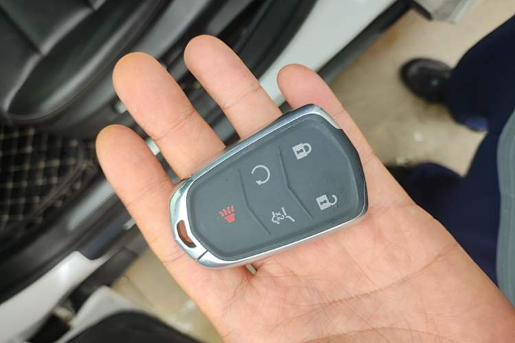 Used Cadillac XT5 2020 28T Luxury Version Vehicle Key