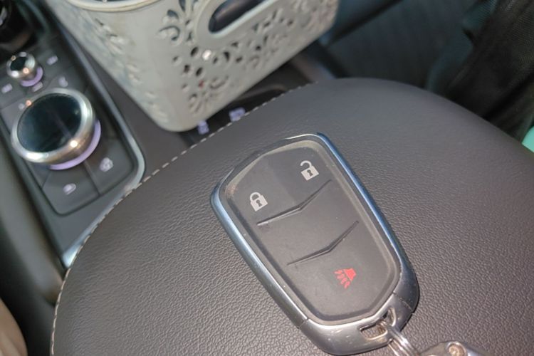 Used Cadillac XT5 2020 28T Tech Edition Vehicle Key
