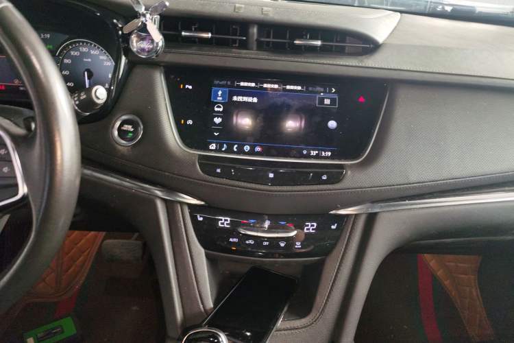 Used Cadillac XT5 2021 2.0T Two-Wheel Drive Luxury Version Audio And AC Panel