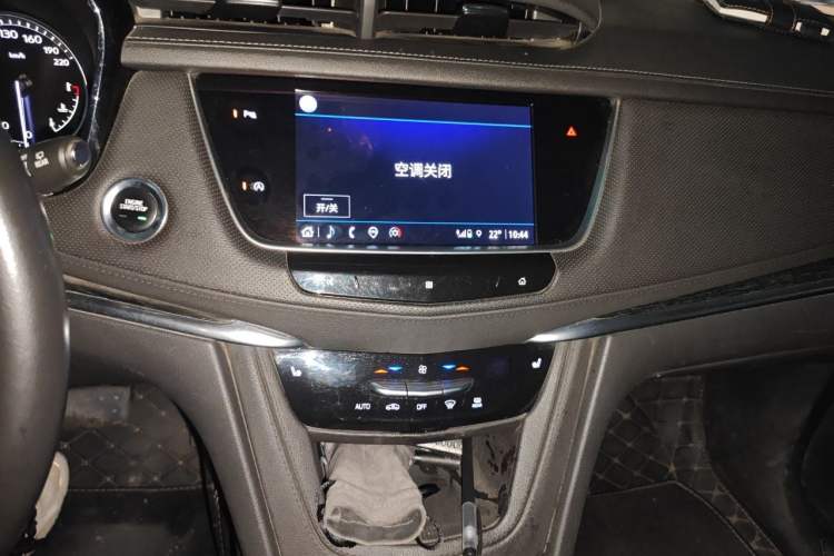 Used Cadillac XT5 2021 28T Luxury Model Audio And AC Panel